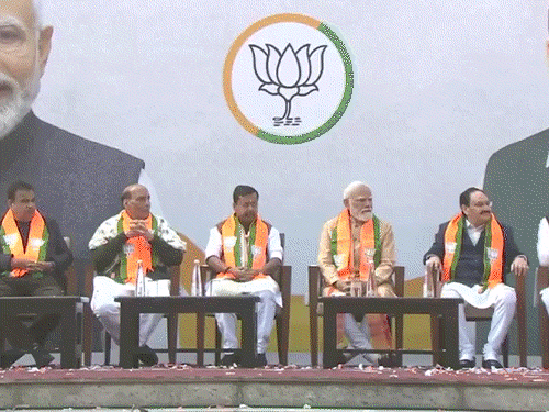 नई दिल्‍ली स्थित भाजपा मुख्‍यालय में पीएम मोदी ने नितिन नबीन के नाम का ऐलान किया।