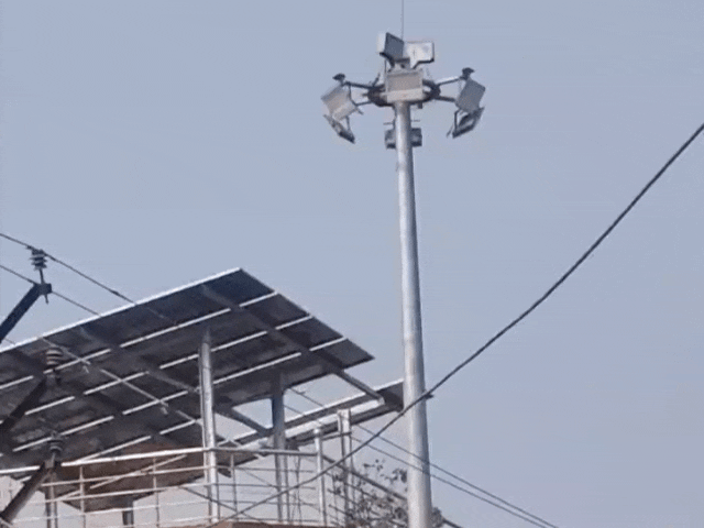 चोरी की बिजली से जलाई हाई मास्क और स्ट्रीट लाइटें।