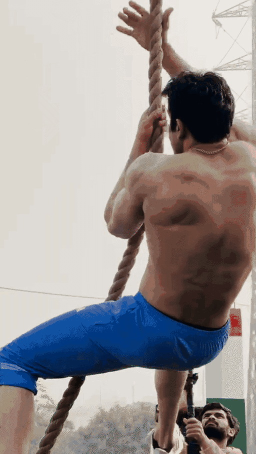 ASP अनुज चौधरी इस समय फिरोजाबाद जिले में तैनात हैं। संभल में हिंसा के दौरान वे संभल सीओ थे।