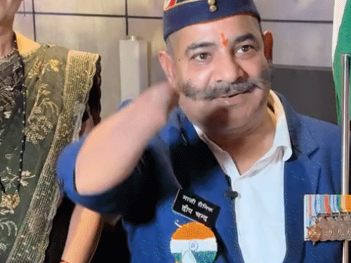 नायक दीपचंद 1999 के कारगिल युद्ध के वीर नायक और सम्मानित भारतीय सेना के पूर्व सैनिक हैं।