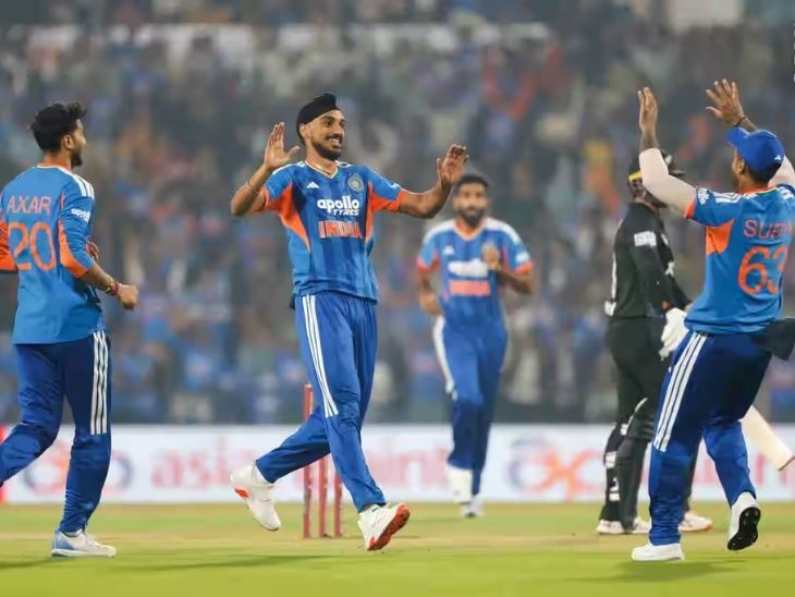 कॉन्वे का विकेट सेलिब्रेट करते भारतीय खिलाड़ी। (फोटो BCCI)