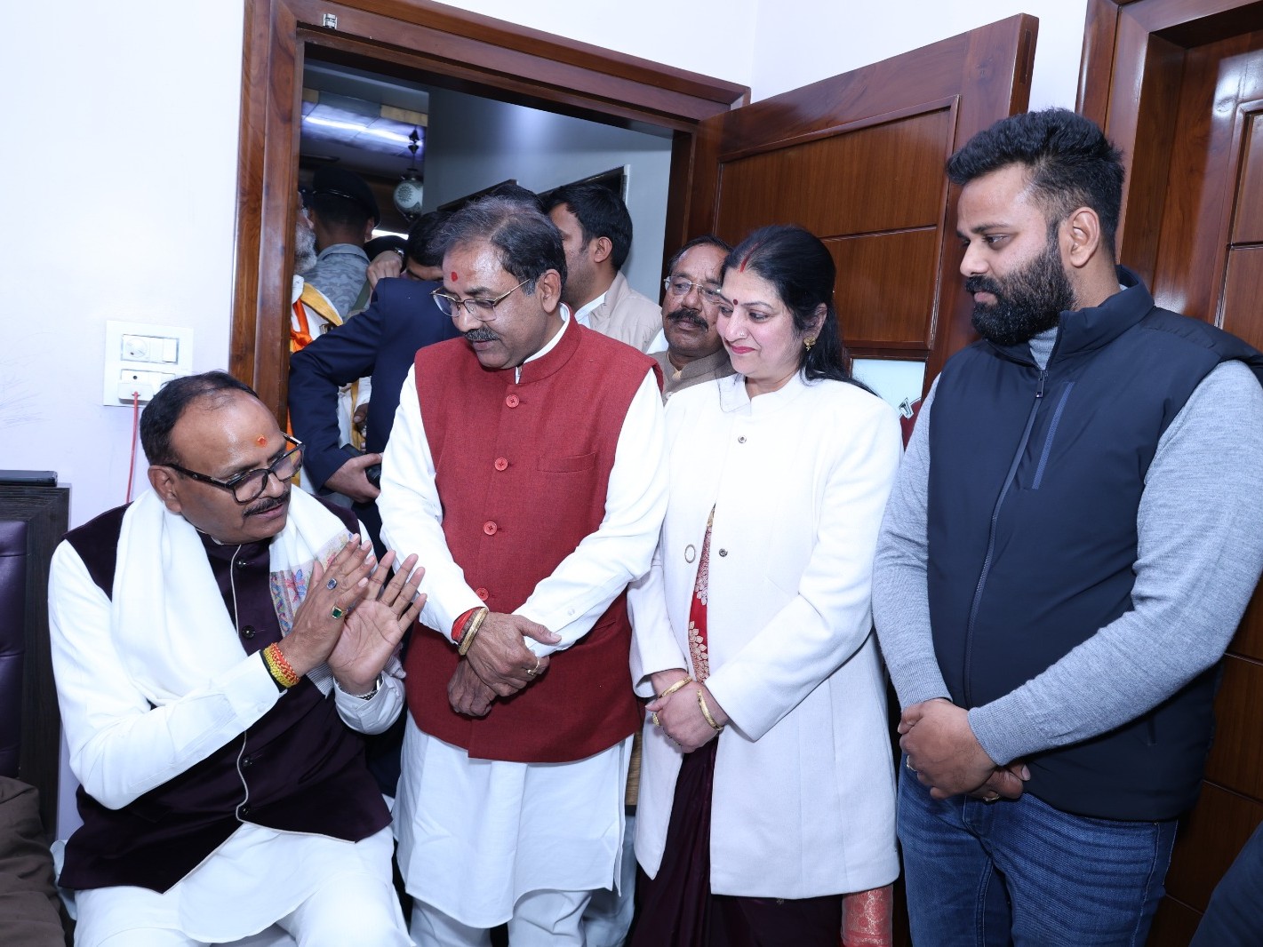 UP Deputy CM Visit | BJP Mahanagar Adhyaksh Vivek Rastogi Welcomed