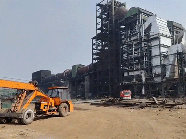 बलाौदाबाजार जिले के बकुलाही इलाके में स्थित है स्पंज आयरन प्लांट।