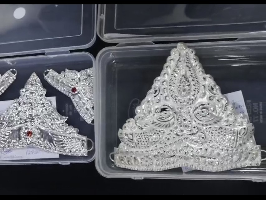 मंदिरों से चांदी के मुकुट चोरी का आरोपी गिरफ्तार:  80,000 रुपए के मुकुट बरामद, सीसीटीवी से लगा पुलिस को सुराग – Katni News