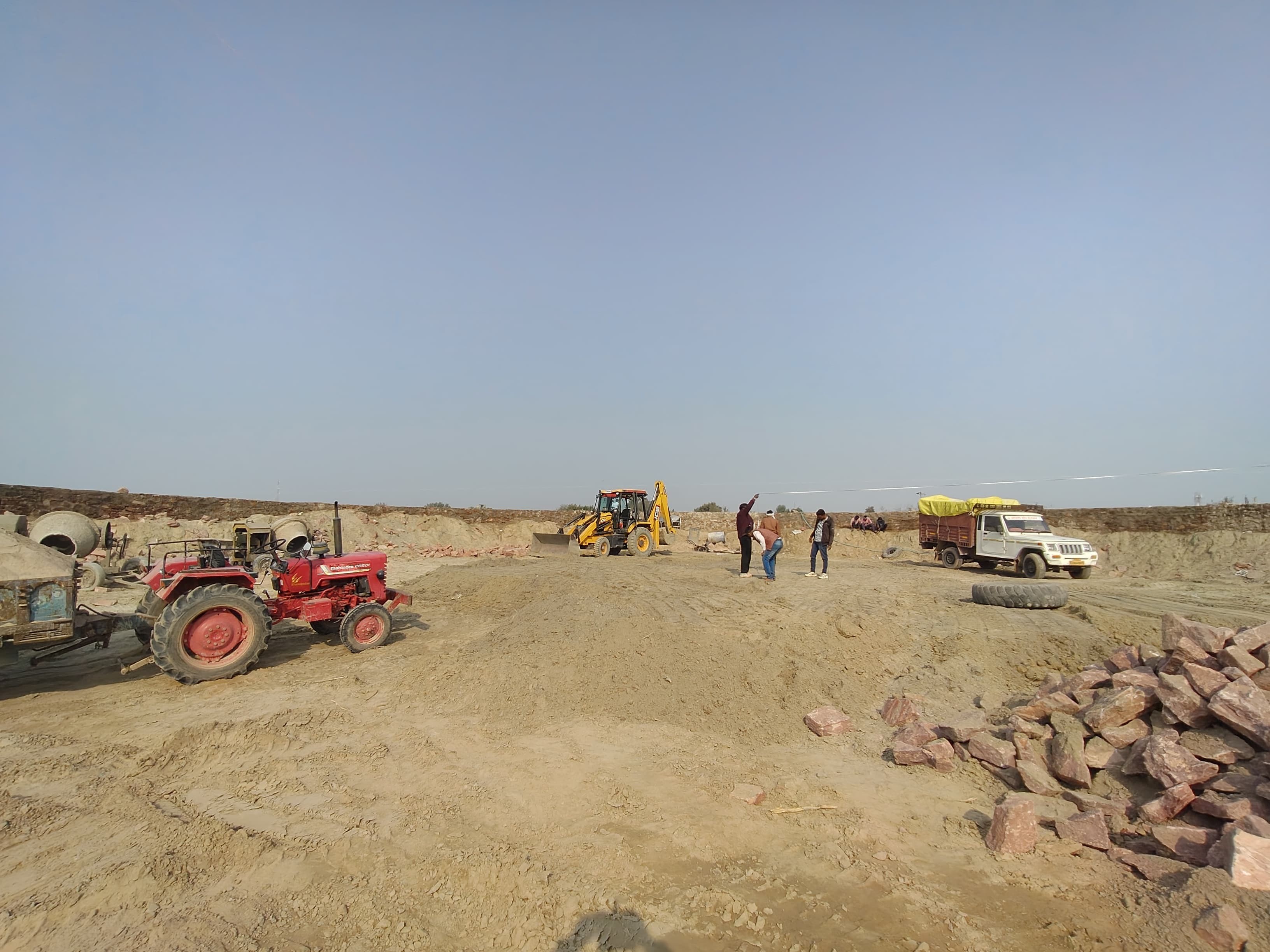 पार्क में पानी के बीचों-बीच महात्मा गांधी की 22 फीट प्रतिमा लगेगी।