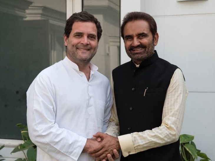 कांग्रेस सांसद राहुल गांधी के साथ शक्तिसिंह गोहिल की फाइल फोटो।