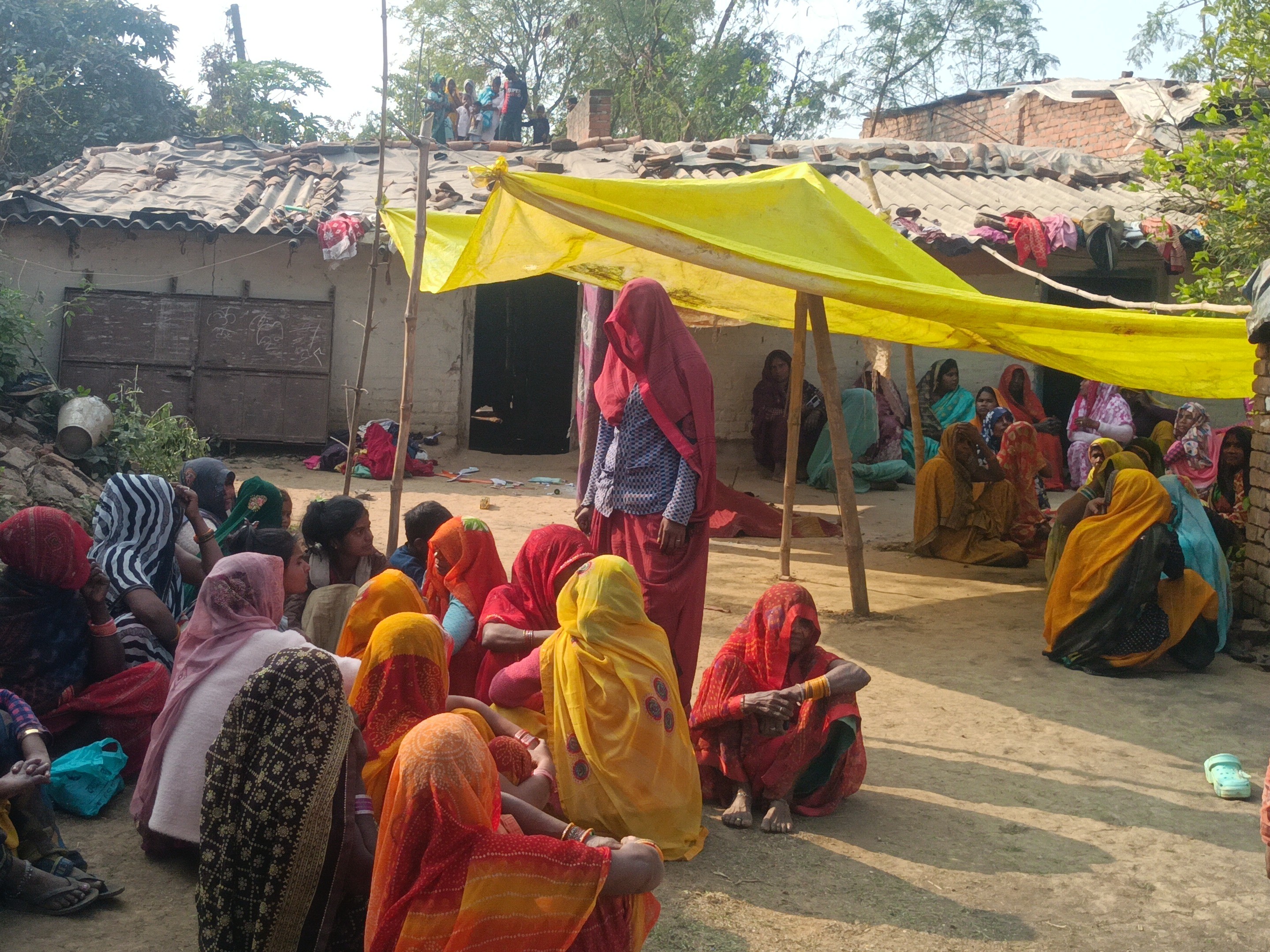 मऊगंज : सूने घर में फंदे पर मिली 15 वर्षीय किशोरी की लाश