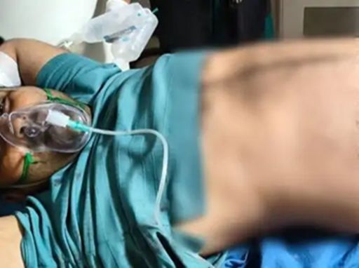 घायल ASI प्रवीण कुमार का झज्जर के निजी अस्पताल में इलाज चल रहा है, जिसके पंकज की ओर से चलाई गई गोली से घायल होने का दावा किया गया है।