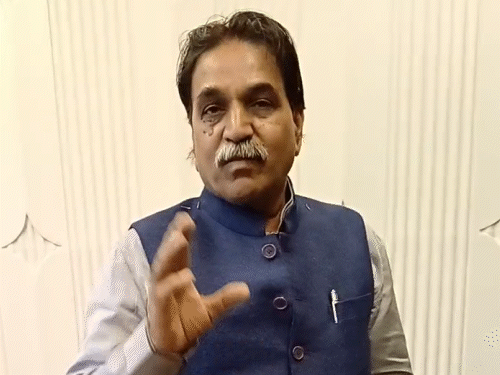 तत्कालीन मंत्री राजेश मूणत के वीडियो में छेड़छाड़ करके अश्लील सीडी बनाई गई थी।