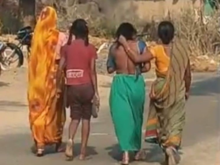 विधवा के साथ ऐसा बर्ताव करने वाले 3 के खिलाफ मामला दर्ज हुआ है।