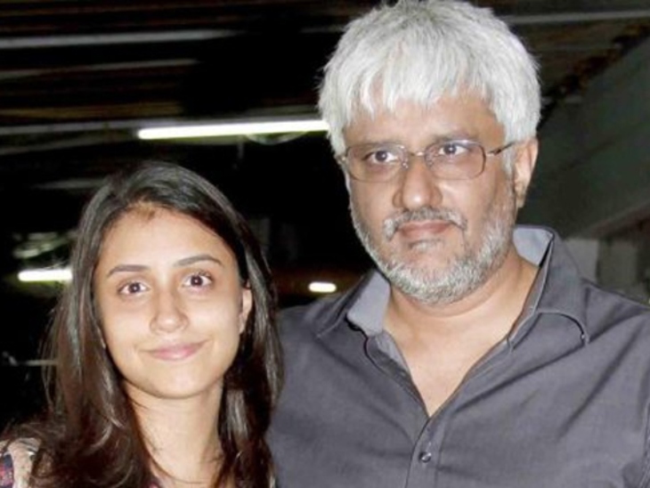 कृष्णा भट्ट ने साल 2023 में फिल्म 1920: हॉरर्स ऑफ द हार्ट से डायरेक्टर के तौर पर डेब्यू किया। इसके अलावा उन्होंने माया 2 और सनक जैसी वेब सीरीज का निर्देशन भी किया है।