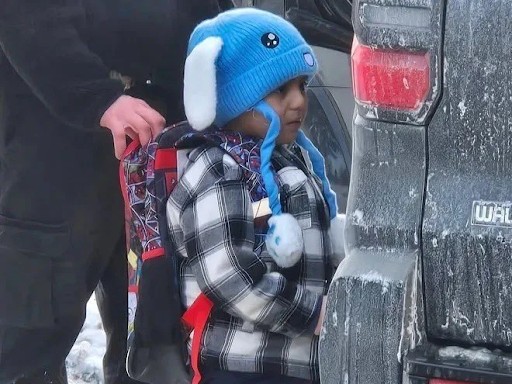 अमेरिका के मिनेसोटा में अप्रवासियों के खिलाफ कार्रवाई के तहत 5 साल के लियाम को डिटेन किया था।