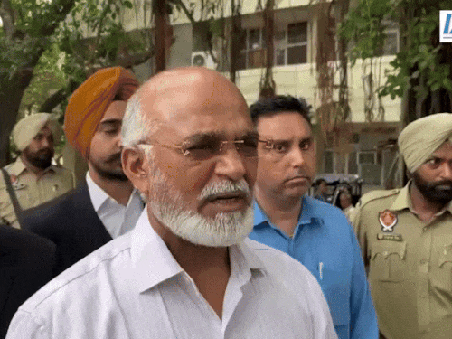 जालंधर कोर्ट में राजा कंदोला केस की जानकारी देते तत्कालीन ईडी अधिकारी।