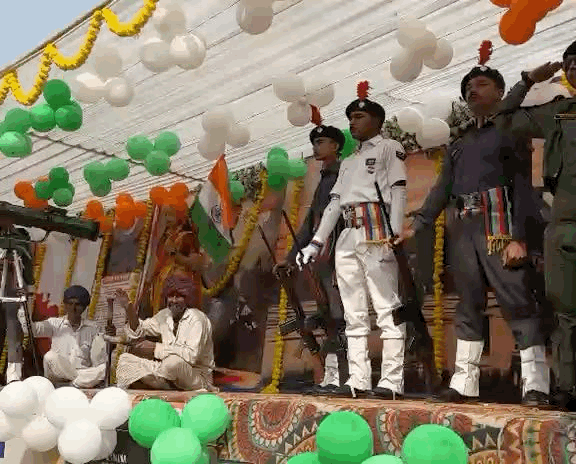 NCC की झांकी सबके आकर्षण का सामान रहा