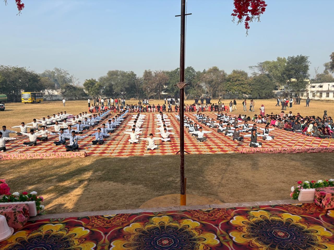 ब्लॉक स्तरीय गणतंत्र दिवस समारोह में बच्चों ने की शानदार पीटी।