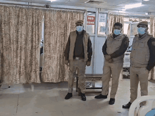 तबीयत खराब होने पर पुलिस आरोपी को अजमेर के जेएलएन अस्पताल लेकर पहुंची।