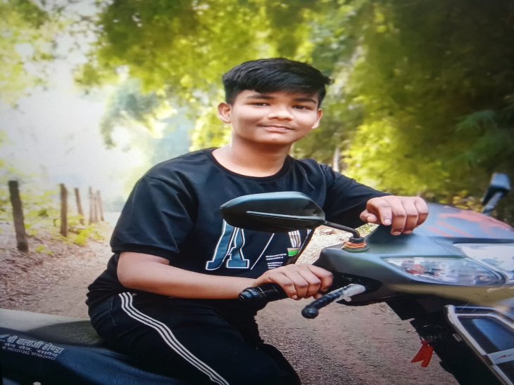 मृतक छात्र कमलेश जायसवाल की फाइल फोटो।