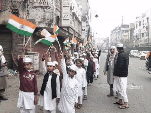 अमृतसर में मुस्लिम समुदाय ने तिरंगा यात्रा निकाली।