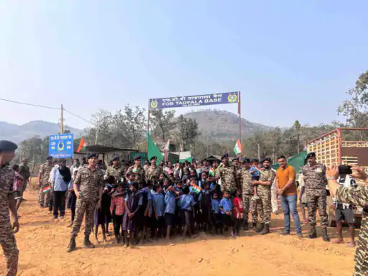 आज कर्रेगुट्टा हिल्स पर गणतंत्र दिवस पर पहली बार तिरंगा फहराया गया।