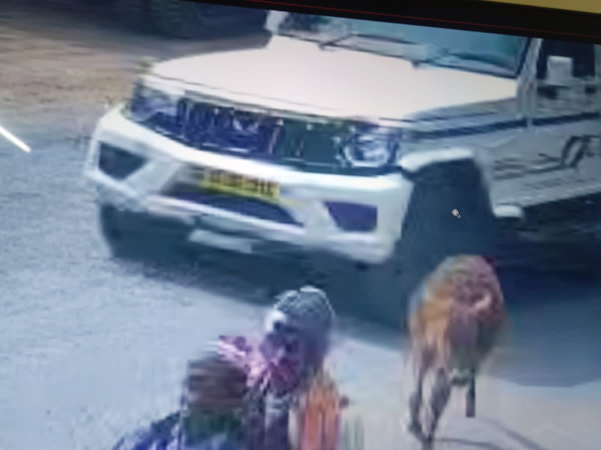 बोलेरो ने स्कूली छात्रा को रौंदा, मौत।