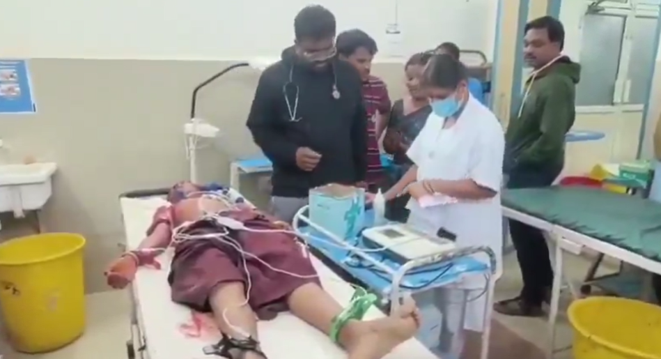 डॉक्टरों ने बताया कि बच्ची के सिर पर चोट लगने से उसकी मौत हुई है।