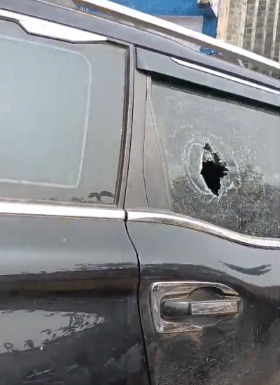 इसी कार से सूरज बिहारी अपने भाई के साथ हुए झगड़े में समझौता करने के लिए मंगलवार को गए थे। तभी उनकी गोली मारकर हत्या कर दी गई थी।