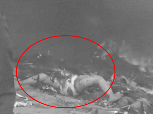 प्लेन में आग लगने से शव बुरी तरह से जल गए थे। उन्हें पहचानना मुश्किल था। अजित पवार के शव की पहचान घड़ी और कपड़ों से हुई।