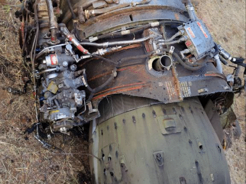 क्रैश साइट पर सिर्फ प्लेन का पिछला हिस्सा और इंजन मिला। बाकी सब जलकर राख हो गया।