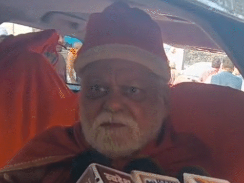 शंकराचार्य स्वामी अविमुक्तेश्वरानंद से जुड़े विवाद पर शंकराचार्य स्वामी निश्चलानंद का बयान सामने आया है।