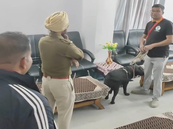 न्यायालय के चप्पे-चप्पे की चल रही जांच।