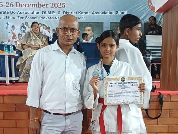 भीषण सड़क हादसा: कराटे चैंपियन प्राची और उसके दोस्त की मौत