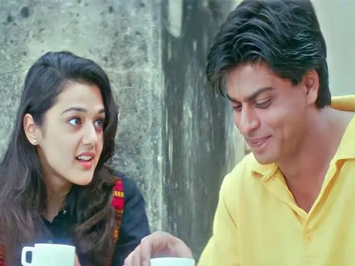 फिल्म दिल से में प्रीति जिंटा ने प्रीति नायर का किरदार निभाया था, जो शाहरुख खान के किरदार अमरकांत वर्मा की होने वाली पत्नी थी।