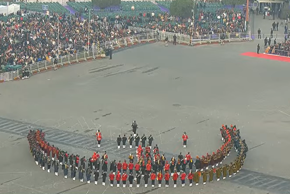 अर्द्धचंद्र व्यूह- एक ऐसी व्यूह रचना जो विश्वभर में युद्ध पद्धतियों को प्रेरित करती है।