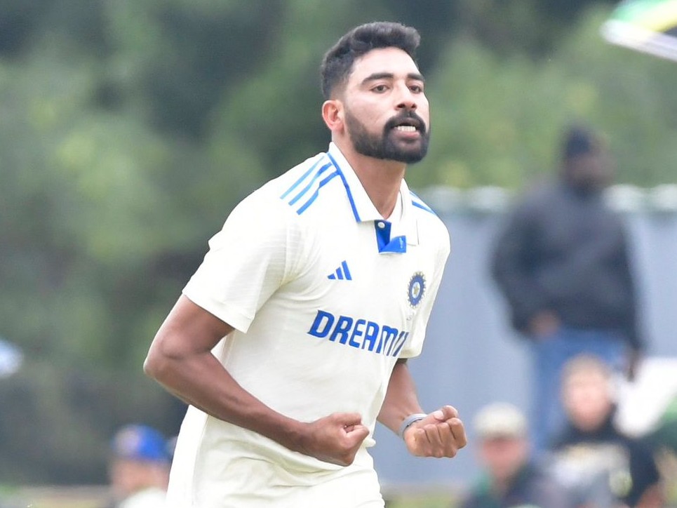 मोहम्मद सिराज हैदराबाद के लिए लगातार घरेलू मैच खेल रहे हैं। - Dainik Bhaskar