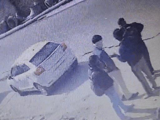 युवक को किडनैप करने के लिए बदमाशों ने सिवांची गेट से शनिश्चर जी का थान रोड पर रैकी की। बदमाशों ने मुंह पर कपड़ा बांध रखा था।