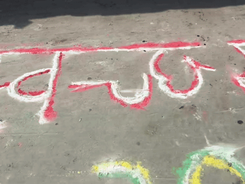 सीकर शहर में नगर परिषद की ओर से स्वच्छता का संदेश देने और गंदगी मुक्त शहर बनाने के लिए जगह-जगह रंगोली और पोस्टर लगाए जा रहे हैं।