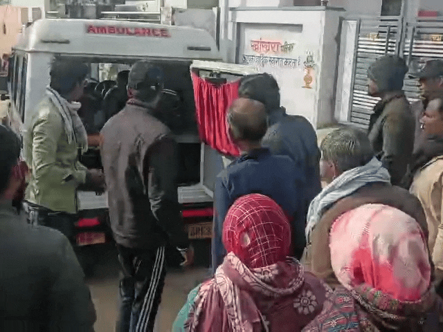 घटना की जानकारी मिलने के बाद नावां पुलिस मौके पर पहुंची और शव को मॉर्च्युरी में रखवाया।