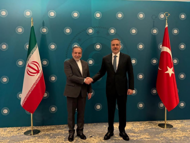 अराघची ने शुक्रवार को अंकारा में तुर्किये के विदेश मंत्री हाकान फिदान से मुलाकात की।