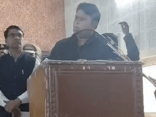 आरएफओ सुंदर सिंह पेड़ कटाई मामले में अपना जवाब देते हुए