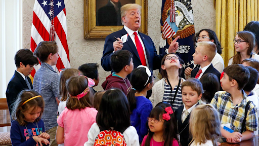 ट्रम्प अपने कार्यकाल में जन्में बच्चों को आर्थिक मदद देंगे।