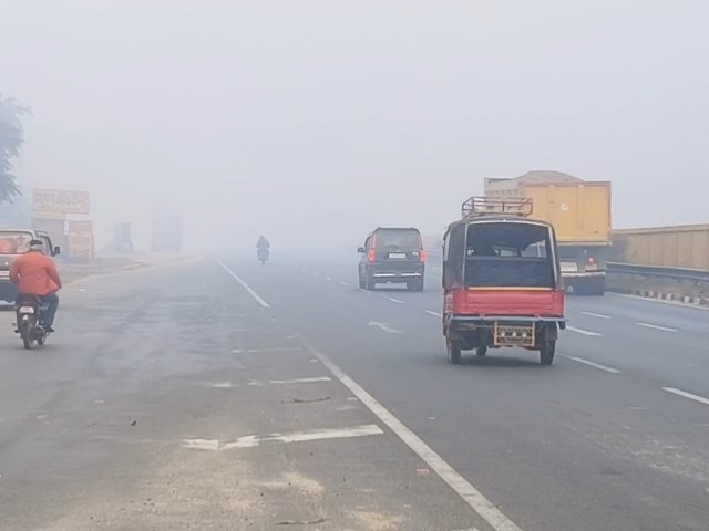 Dense fog in Mathura today weather report