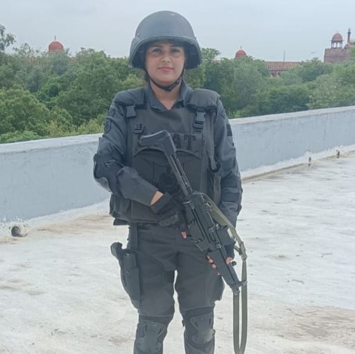 दिल्ली पुलिस की कमांडो की ड्रैस में काजल।-फाइल फोटो।