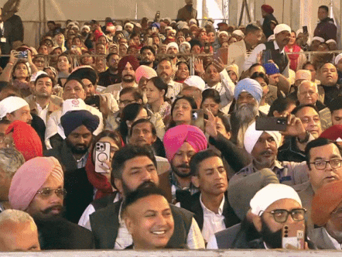 डेरा बल्लां में आयोजित कार्यक्रम में पहुंचे PM मोदी।