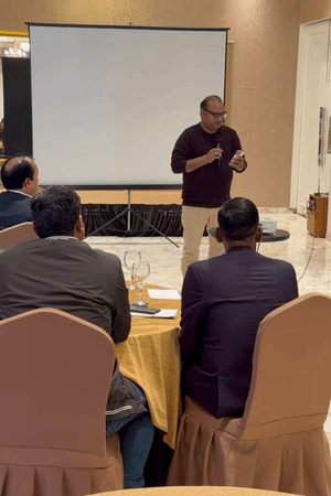 डिक्की यूपी ने बजट पेश होने के बाद उद्यमियों के लिए एक सत्र आयोजित किया।