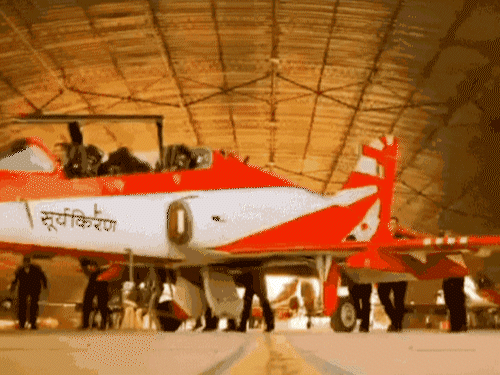 सूर्यकिरण टीम के एयरक्राफ्ट्स।(फाइल फोटो)