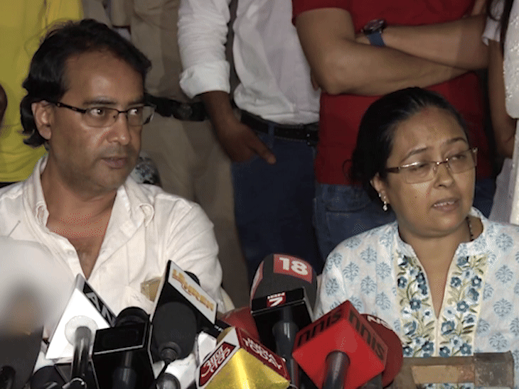 शिकायत दर्ज करवाने के बाद प्रत्युषा के पेरेंट्स ने प्रेस कॉन्फ्रेंस रखी थी।