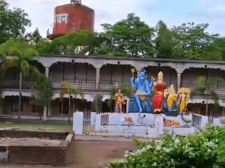 Objectionable Statue Satna Temple Obscene Acts FIR | Religious Sentiments Hurt