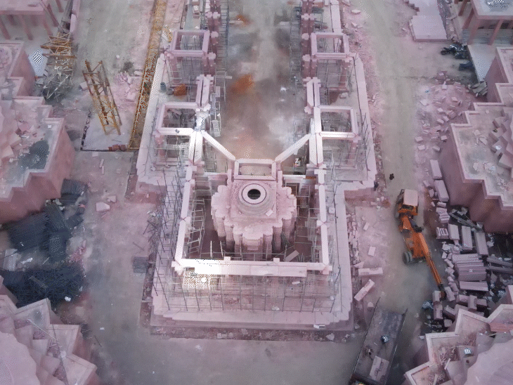 101 करोड़ की लागत से बनने वाला संत रविदास मंदिर का 90 प्रतिशत काम हो चुका है।