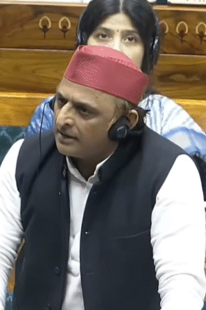 Akhilesh Yadavs Mic Off in Parliament Over Rahul Gandhi, China Issue
