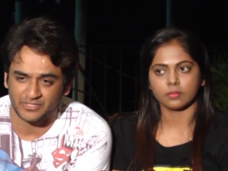 प्रेस कॉन्फ्रेंस में विकास गुप्ता के साथ प्रत्युषा की करीबी दोस्त लीना दियास।